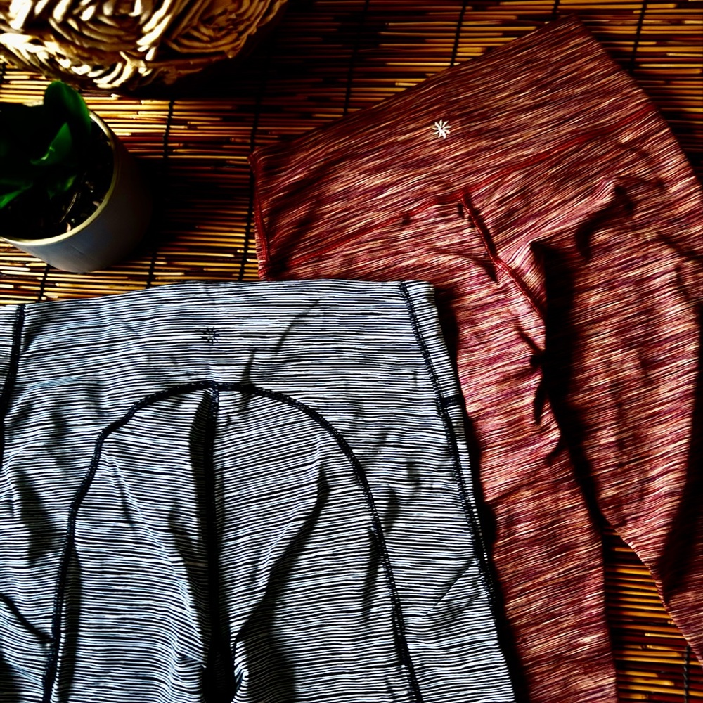 Athleta BUNDLE!!! Woman's Capri and Legging both size Meuium - Picture 3 of 11
